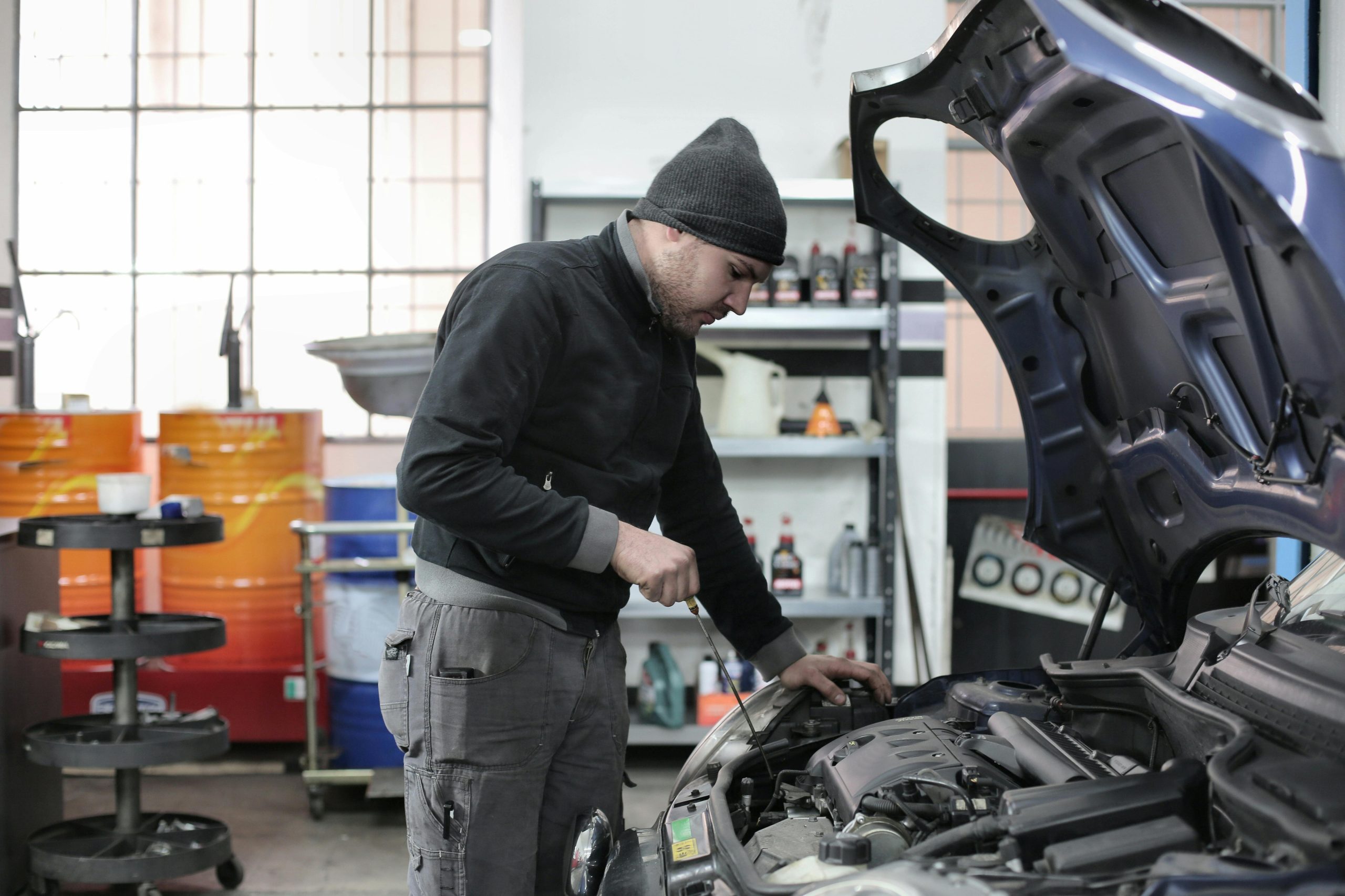 OEM and aftermarket truck parts supply